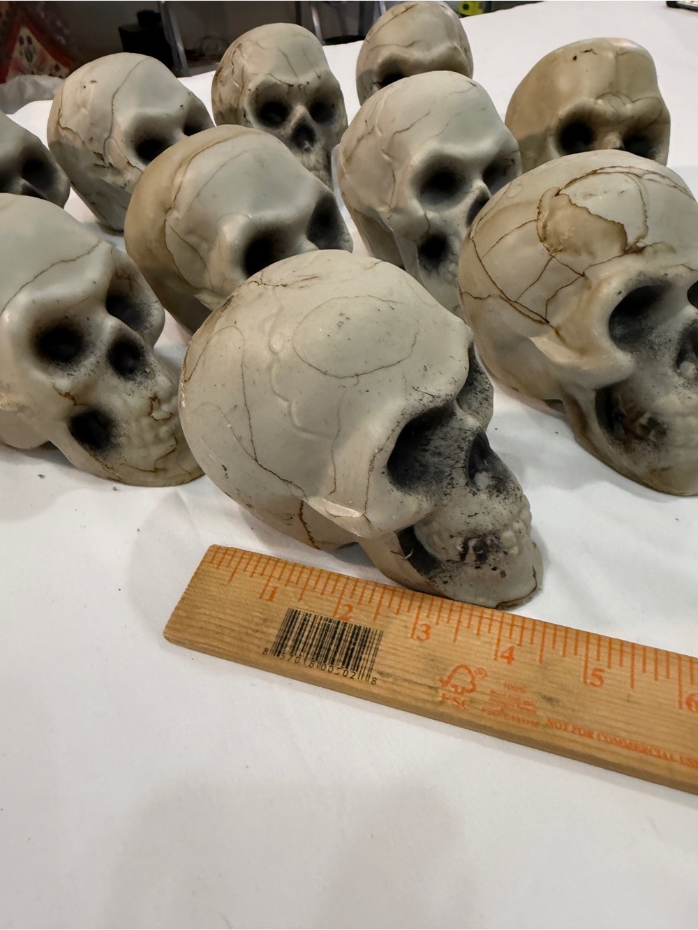 Set of Decorative Skull Figurines - Bone White - Picture 3 of 4